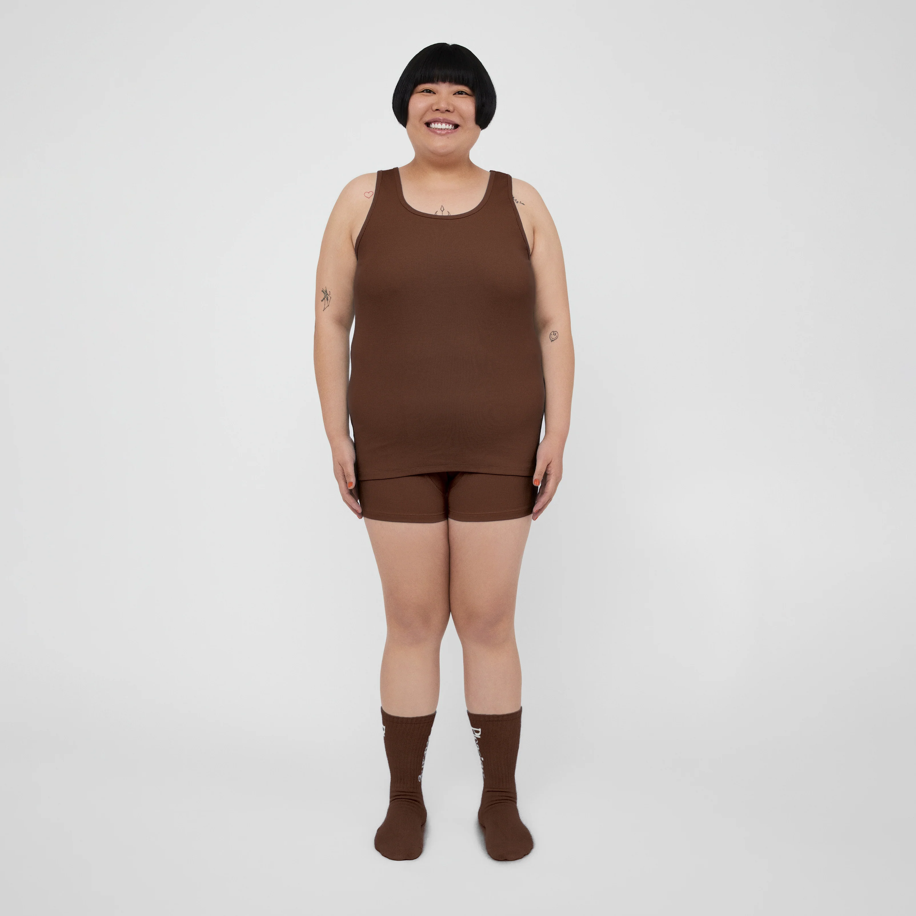 The Pleasing Ribbed Tank in Brown - Image 32